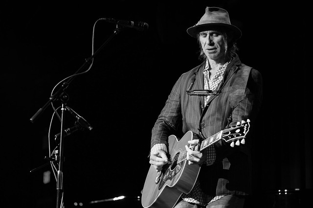 LameliaPar93000's tweet photo. Todd Snider was an American singer-songwriter known for his work in the Americana, folk, rock, blues, alt-country, and funk genres
#ToddSnider #Americana #AltCountry #FolkRock
#SingerSongwriter #PrayForToddSnider
More Info: https://t.co/H0ompScz8U https://t.co/mF8w62bRiL