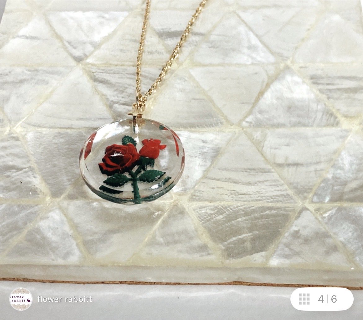 flower_rabbit22's tweet photo. 【vintageばらの花インタリオチャームネックレス】ハンドメイド・クリエイター作品のマーケットプレイス Creema https://t.co/lwjHe4tvqx @Creema_jpより https://t.co/VLoAOBzwcy