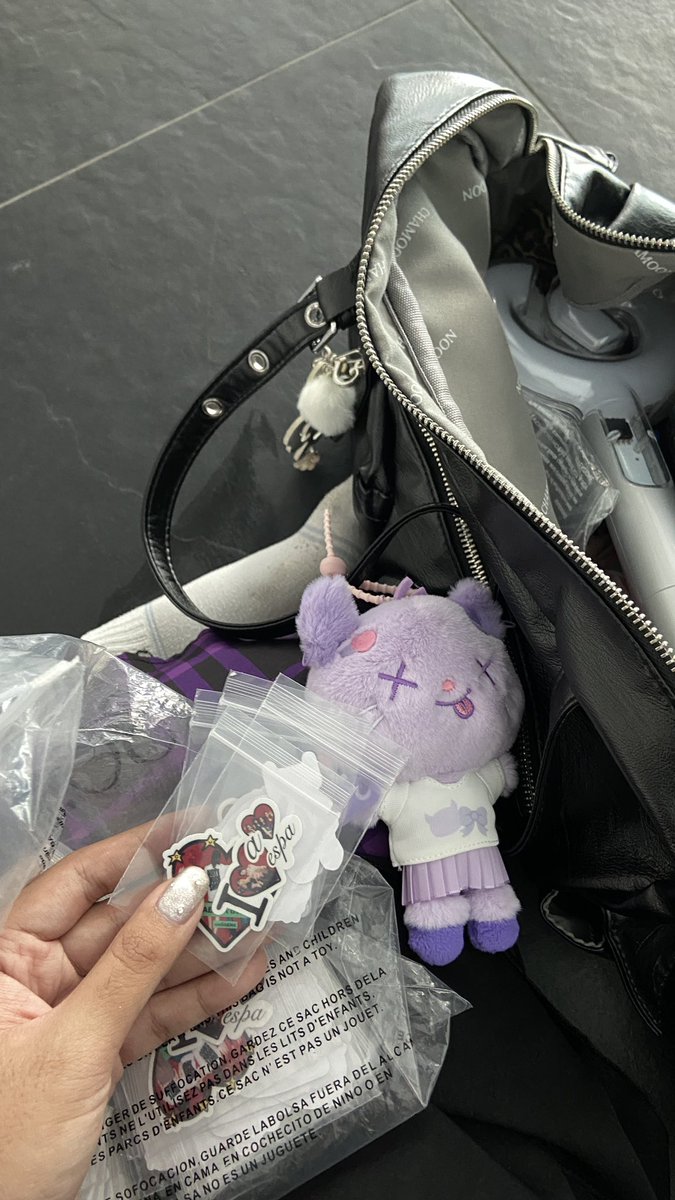 DoublePPLAI's tweet image. มาแล้วนะคะ เค้าอยู่ฮอล์ 7 นะคะ

#aespa_SYNK_aeXISLINE_BKK
#aespa_SYNK_aeXISLINE_BANGKOK