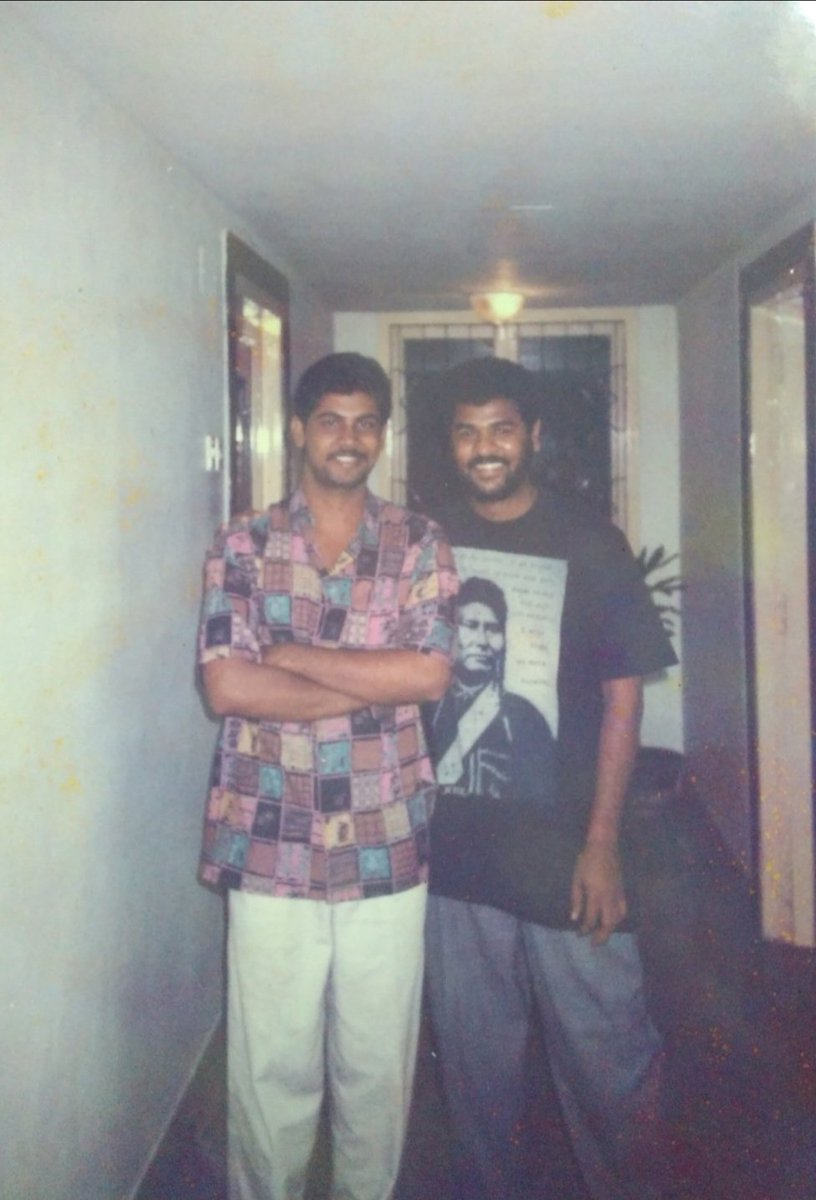 acmugil's tweet image. &quot;Time (machine)&quot;கிடைத்தது🕛🪩🌀
முதல் திருப்புமுனை.. &quot;இந்தியாவின் மைக்கேல்  ஜாக்சன்&quot;திரு பிரபுதேவா அவர்களை&quot;மிஸ்டர் ரோமியோ&quot; படப்பிடிப்பில் நண்பன் நந்தா- நண்பர் அஜய் ரத்தினம் மூலமாக எனக்கு அறிமுகம் செய்ய..அவர் பேரன்புடன் பேசினார்..  மகிழ்ச்சிவெள்ளத்தில் நான்..💟
அதிசய நாட்கள்4️⃣5️⃣📌