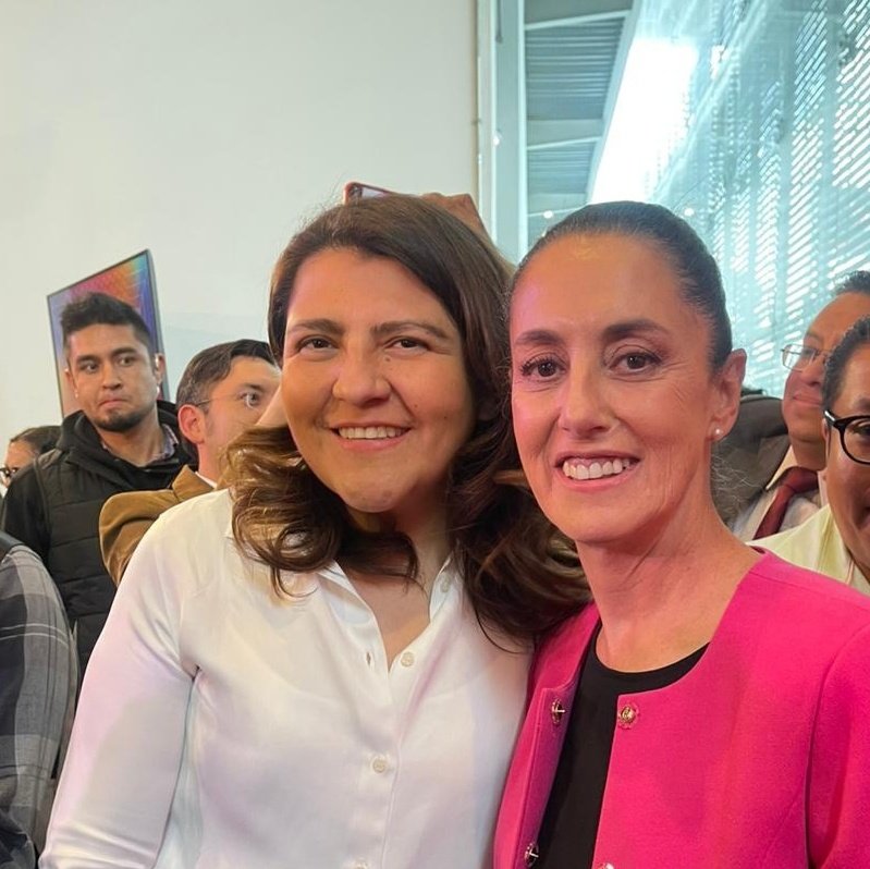 PRISCILALOPEZM's tweet image. Así somos las Mujeres que aman a México 🇲🇽 como nuestra Presidenta @Claudiashein inquebrantable, con firmeza,  entereza y decisión seguimos avanzando por la Transformación 🇲🇽❤️