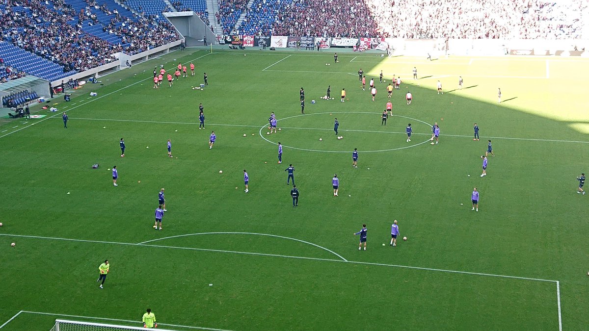 天皇杯
準決勝
ヴィッセル神戸 対 サンフレッチェ広島
パナソニック
パナソニックスタジアム吹田

今週も次男三男と観戦です☺️
ゴールデン裏から熱戦を見届けます！

#ヴィッセル神戸
#サンフレッチェ広島