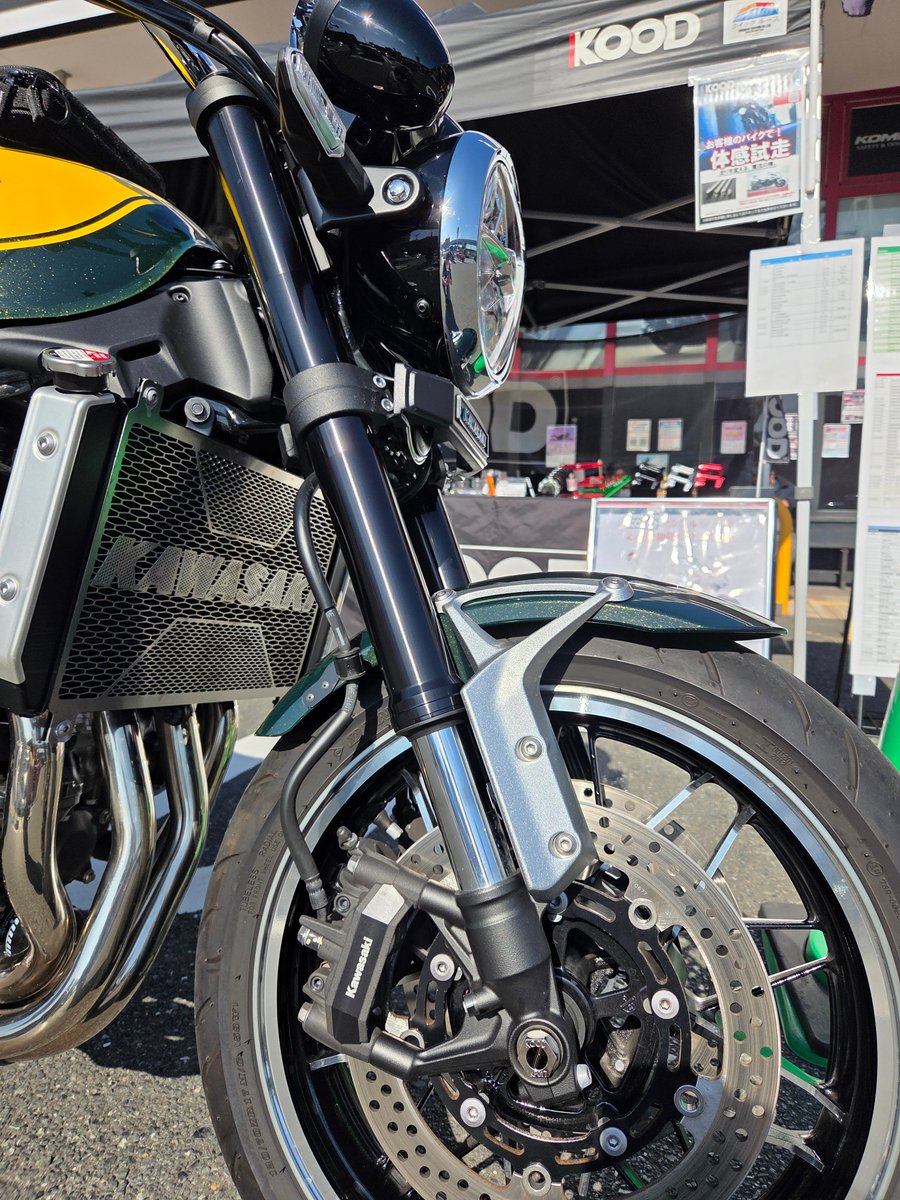 そして、納車間もないZ900RSにお乗りのお客様！無料体験からの店頭商品