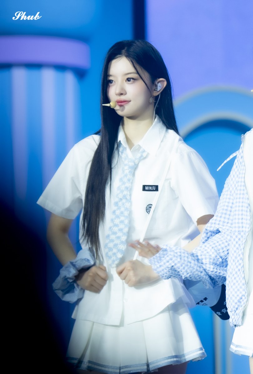251108 글리터데이 아일릿 민주

#아일릿 #ILLIT 
#MINJU #민주