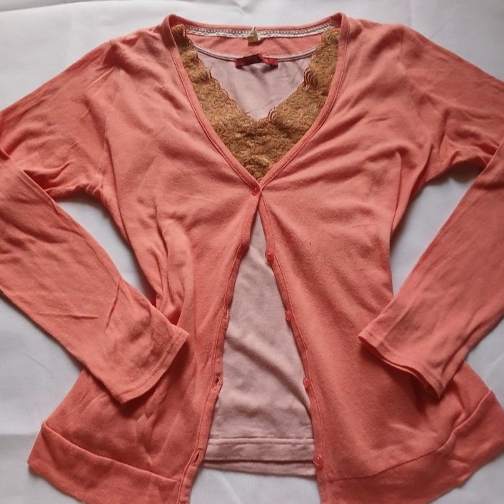 onthe_cusp's tweet photo. wts peach pink cardigan + tanktop coquette fairytop lace 20k ajaa https://t.co/myoSTukPAW