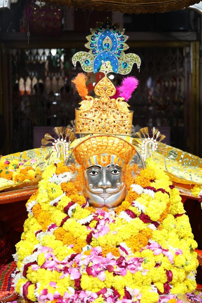 आज रविवार तारीख 16/11/2025
श्री रामदेवजी महाराज रूणीचा के शुभ दर्शन 🙏🚩