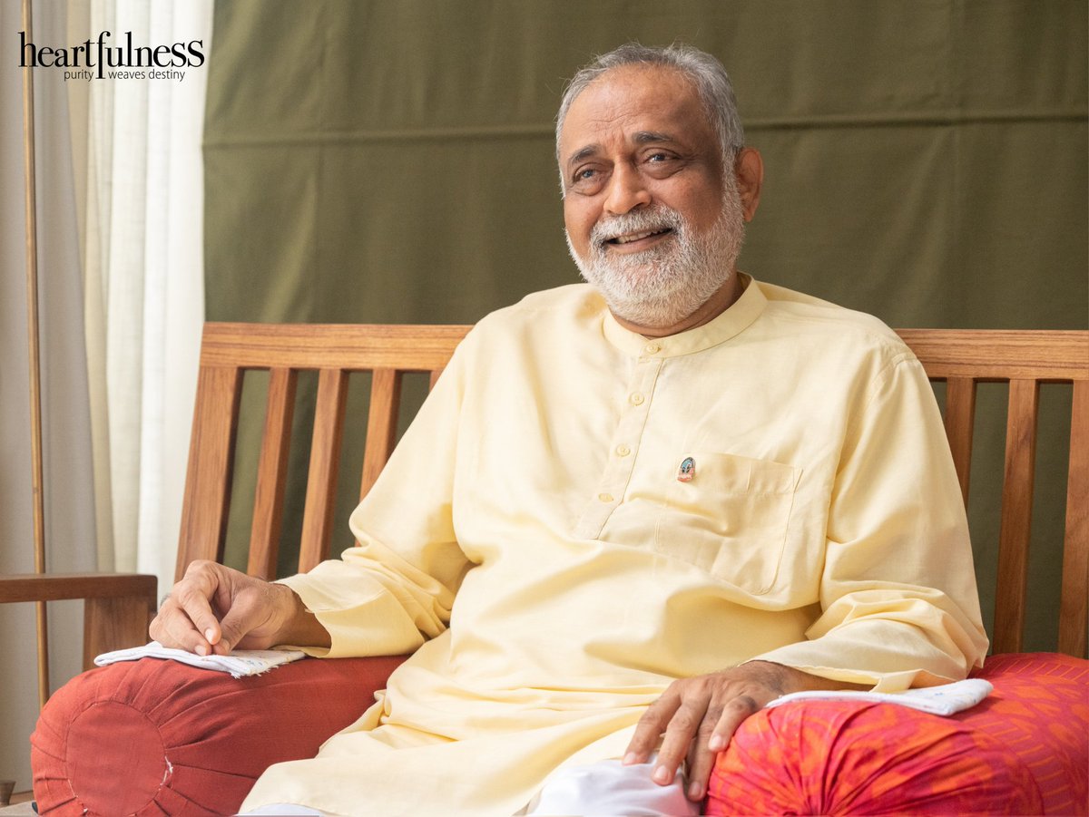 kamleshdaaji's tweet image. Our pursuit of the Goal is an integrated approach that involves both the heart and the mind. Longing arises in the heart, while determination is generated in the mind. 

The strength of our will and our confidence helps us navigate obstacles, and the will is strengthened by…