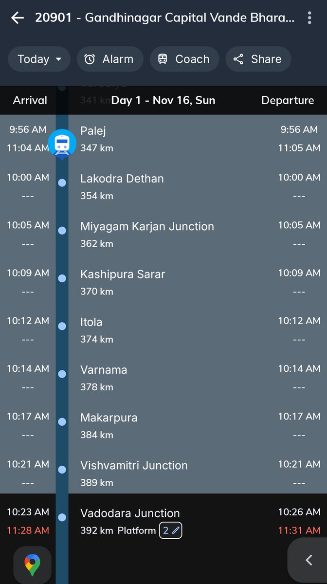 lad__dhruv's tweet photo. Shocking lack of punctuality from Vande Bharat (20901), now running over an hour 🥱🐌. This completely undermines the "semi-high speed" promise. @RailMinIndia @AshwiniVaishnaw, is this the standard passengers should expect after paying premium fares? 🤷🏻‍♂️ @WesternRly https://t.co/Cg1ZNNcjOr