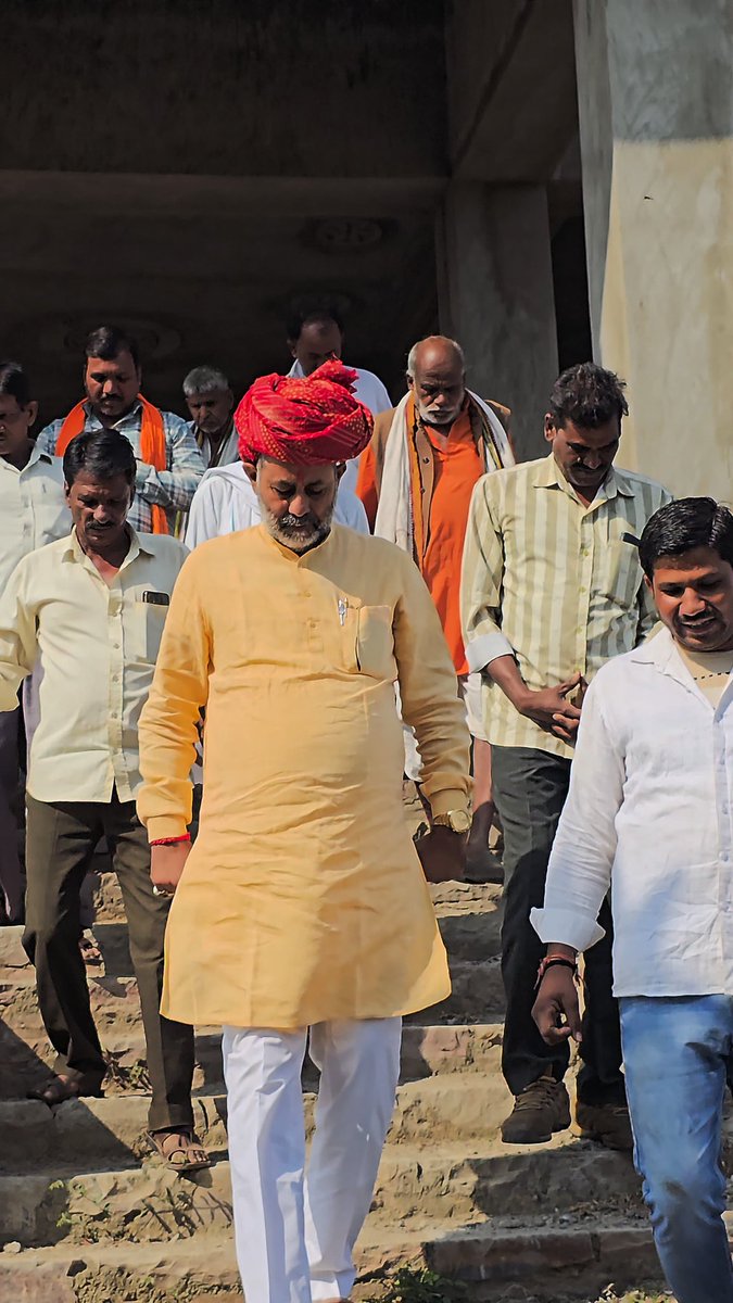 maansinghbarath's tweet image. कोटा जिला के लाडपुरा क्षेत्र के बावड़ीखेड़ा गांव में स्थानीय कार्यकर्ताओं व समाजजन से अपार स्नेह व सम्मान प्राप्त हुआ तथा SIR के संबंध में महत्वपूर्ण चर्चा हुई साथ ही यहां निर्माणाधीन व देवी स्थान आई श्री आवाड माता जी के मंदिर में शीश नवाकर मातारानी का आशीर्वाद प्राप्त किया