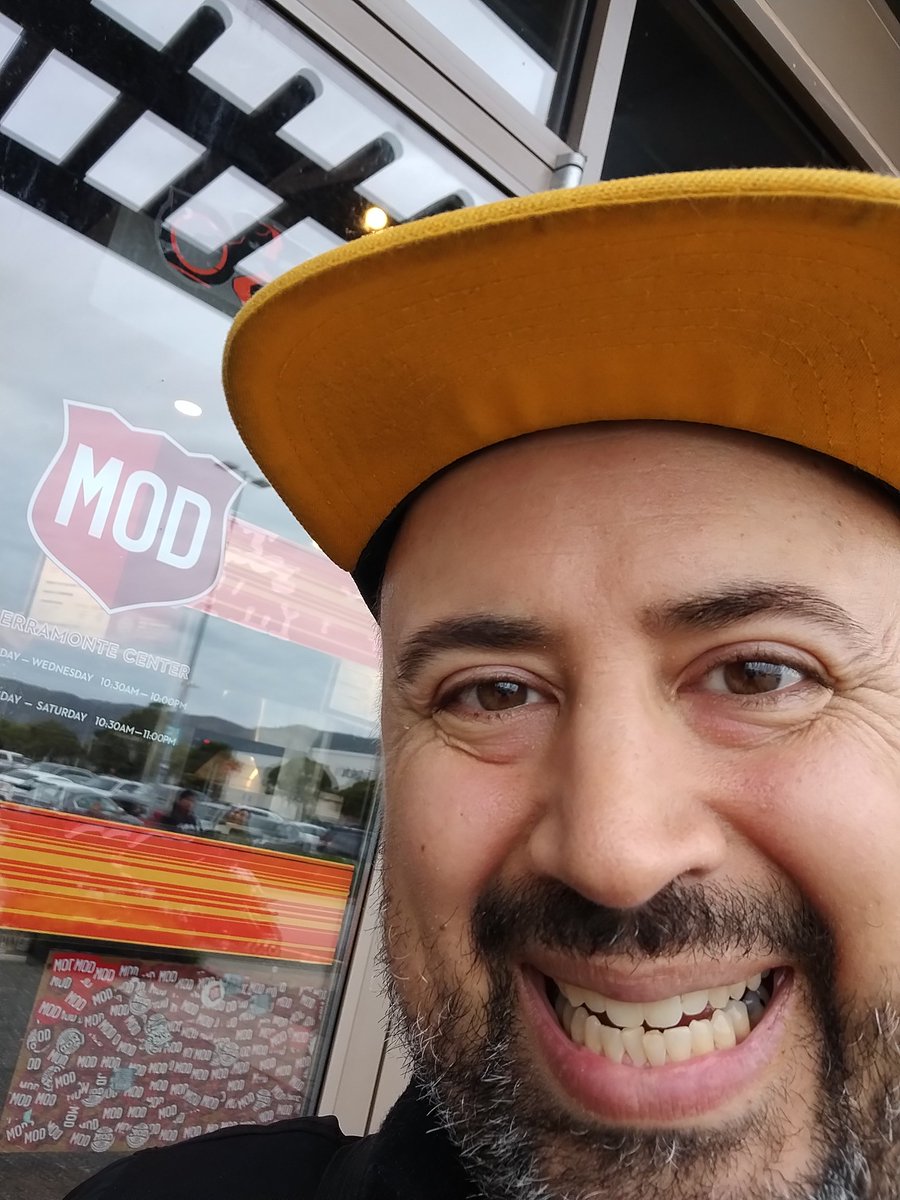 DannyOcchipinti's tweet image. Me by MOD pizza today looking naturally Sicilian Godfather movie scene style selfie spirit!  The sunlight here actually hurts my left eye on my way walking around to Colma to get the cat food.  I looked at the sun for a split second to locate it. #modpizza