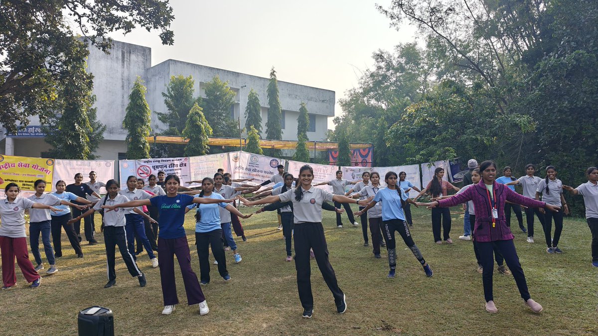 DBNSSPO's tweet image. 07days NSS SPECIAL Campaign 

&quot;YOUTH FOR SUSTAINABLE DEVELOPMENT&quot;

2nd_Days 

Some Glimpses_02