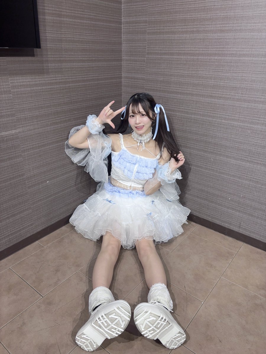 uyumllk's tweet image. ななな、なんと❕

11月18日 19時半～
 #AKIHABARAゲーマーズ本店 1F にて
レジのお手伝いしちゃいます🏪🤍

今回は私が頑張って作った完全お手製の #UnityCanvas フライヤーを配布するよーっ📖´-
今回しか手に入らないかも！？

ぜーーーったいきてね💕︎