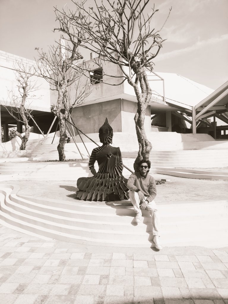 SAIKH18119789's tweet image. Buddha &amp;amp; me: same frequency 
#HigherVibes #SoulPeace #Buddha @Experiumpark