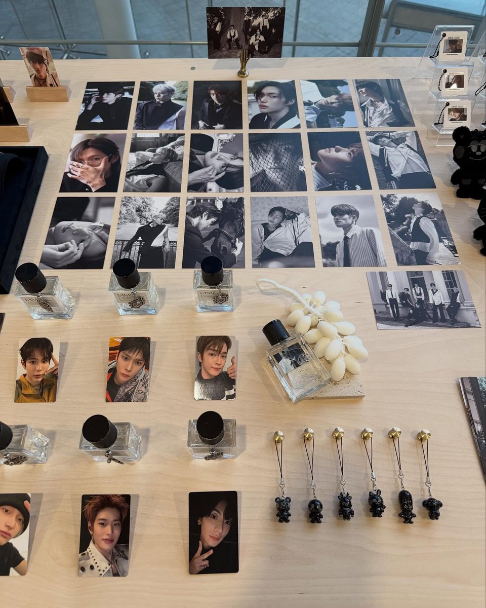 RIIZE PHOTO EXHIBITION [Silence: Inside the Fame] 展示会のグッズ