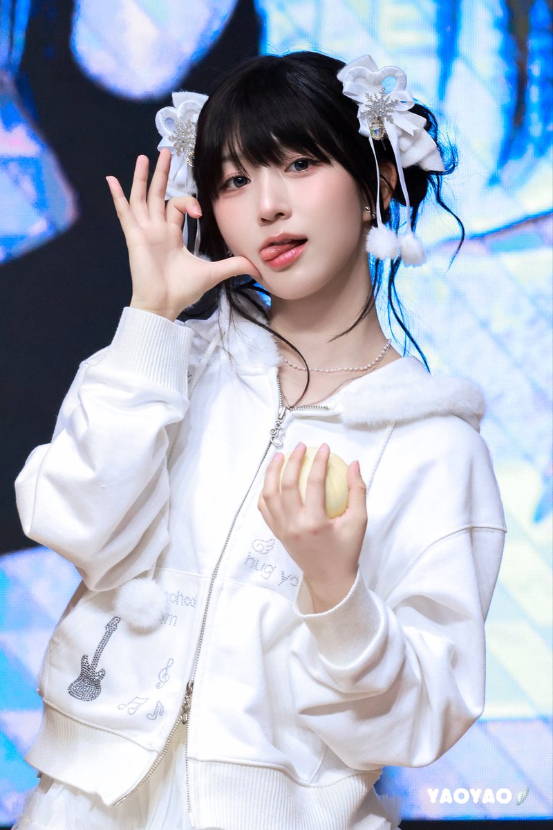 yaoyao tweet media