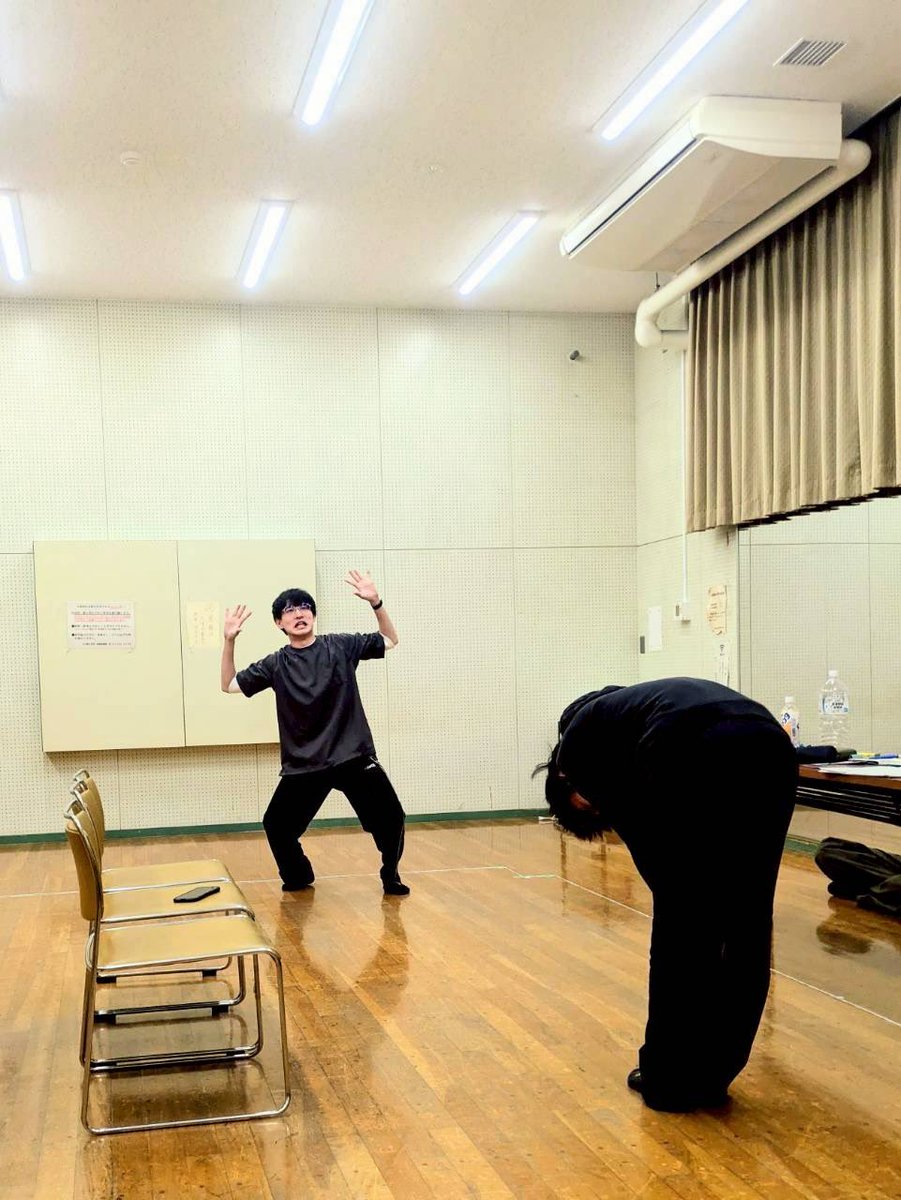 yoshii136's tweet image. #FILTER
稽古！
シーンが繋がってくとワクワクします。もっと空間を育てていきたいな