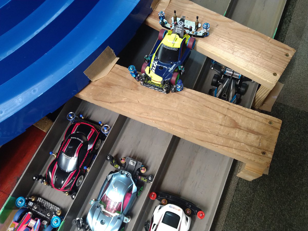 本日はタミヤミニ四駆ストッククラスにご参加いただき誠にありがとうございます🙇😊
次回大会は…
・12/14(日)HOTBOX杯
・12/28(日)年末だよ全員集合
…を開催いたします！たくさんのエントリーお待ちしております✨
#ミニ四駆
#mini4wd