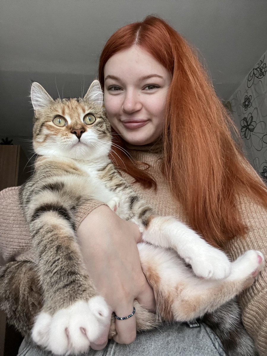 друзі, станом на зараз на баночці 4к гривень при 18к переглядів на зборі, тобто якби кожен, хто побачив твіт, закинув би по пару грн, то ми б закрили цей запит менш,ніж за добу. розумієте про що я?

точно знаю, у вас знайдуться зайві 10 грн, віддовайте
🫙: send.monobank.ua/jar/29i3tQHa6W