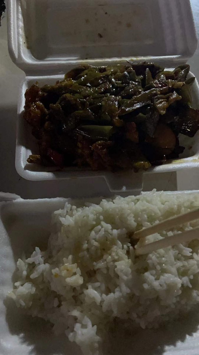 chongxian0302's tweet image. 前晚，开完space 晚8-9.30 出门跟 @Src20Dao 飞哥散步聊聊天 ，吃了一个快餐(算是释放压力一个方式🦥)

飞哥：你总喜欢推别人去上班，督促前进，挺好，但是我躺平了.
我：快给我上班！🦥聊了点以后的发展，有可能飞哥去做DY （健身+饮食方面的博主）

开space 昨天围绕了几个话题
1️⃣cram school…