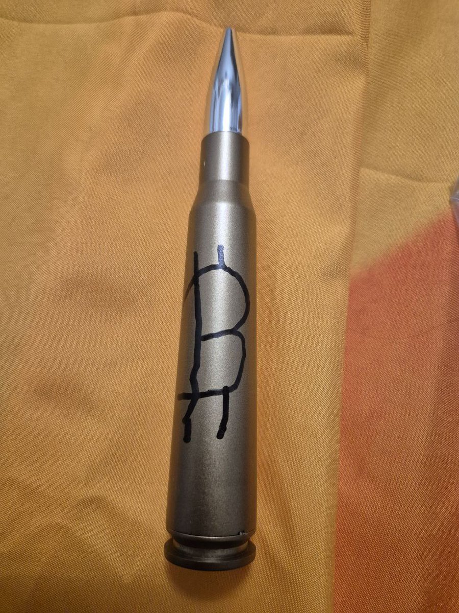 Osca Rea tweet media