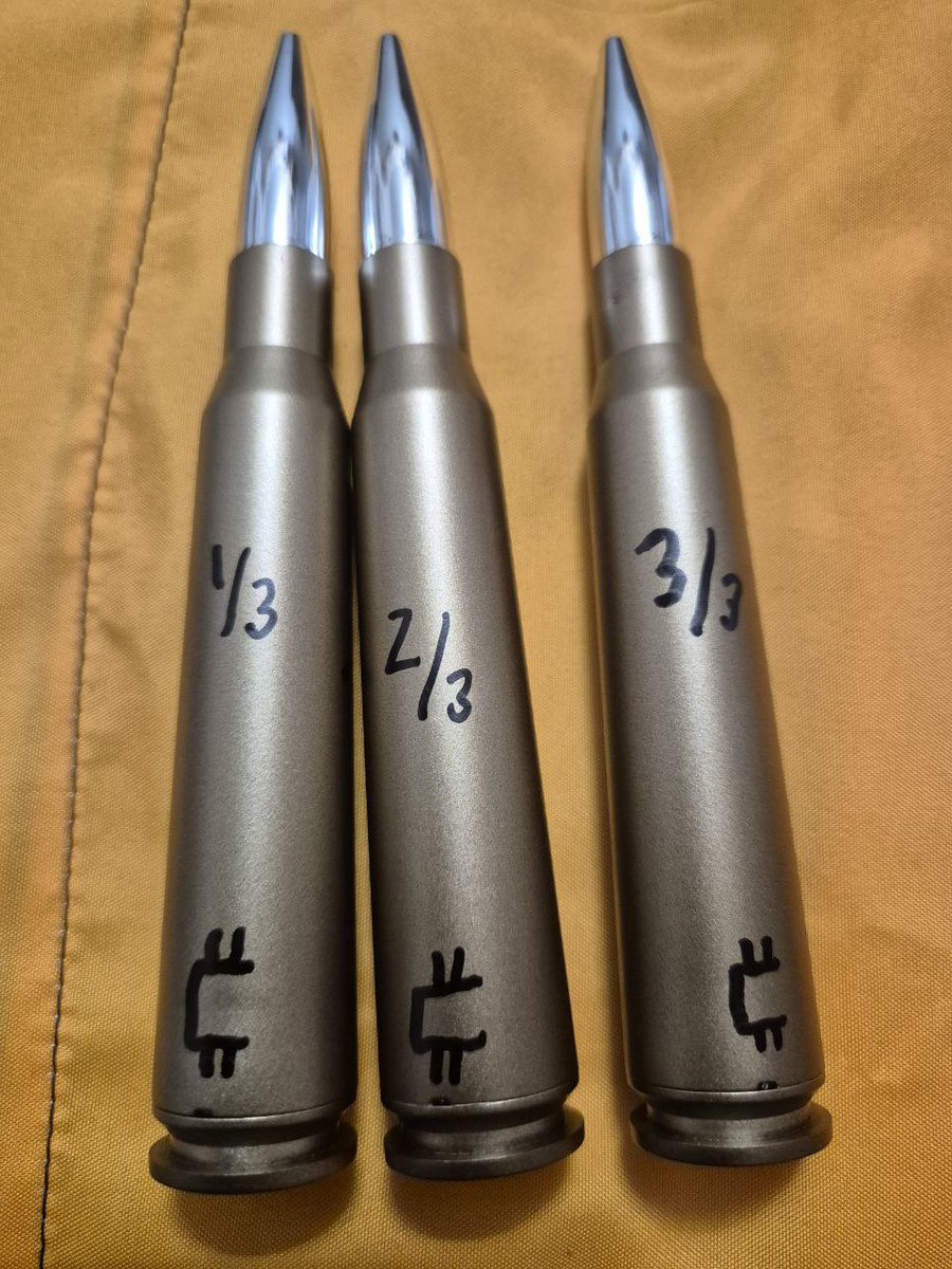 Osca Rea tweet media