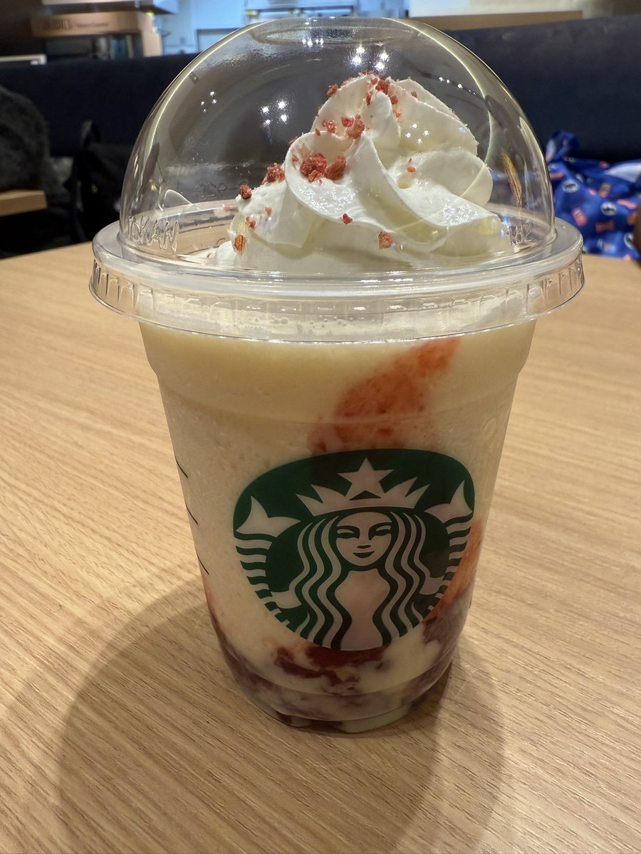 ティー&amp;いちご🍓フラペ
後味にほんのり香るミルクティーが美味い