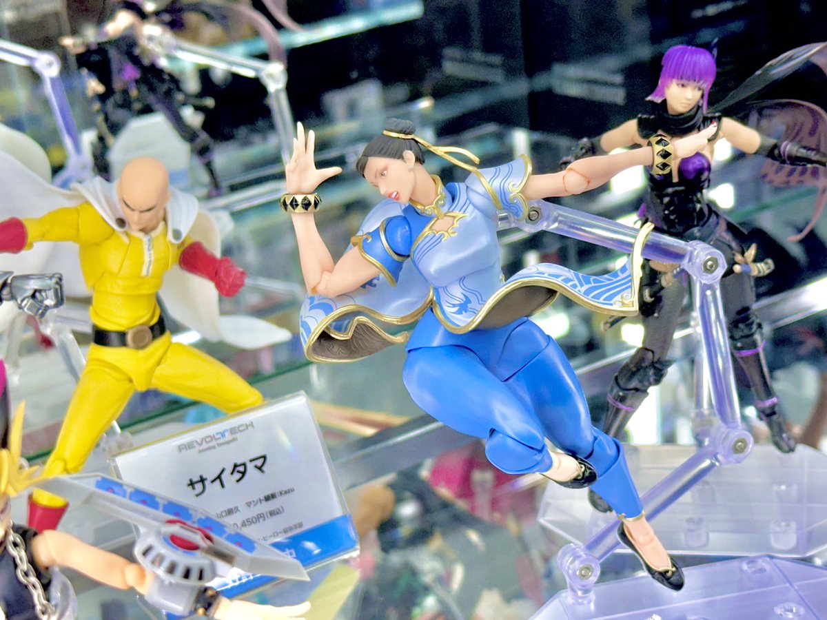 春麗はS.H.Figuartsよりリボルテックの方が出来が良く感じる。 年齢