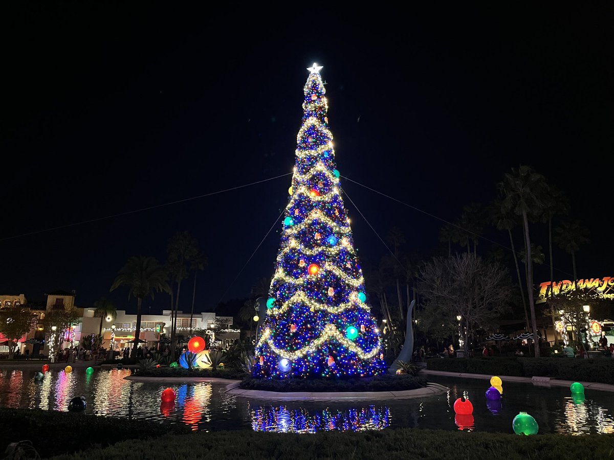 adam_ap_wdw's tweet image. Jollywood November 15, 2025