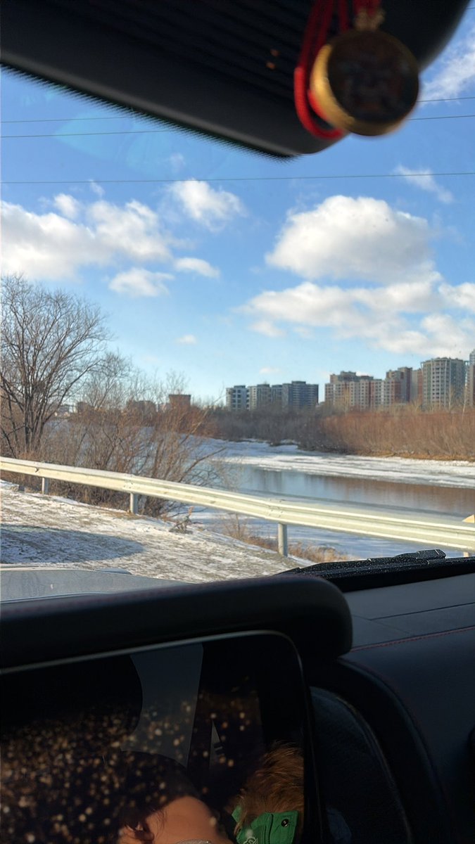 Амралтын өдрийг үр хүүхдүүддээ 😇💕