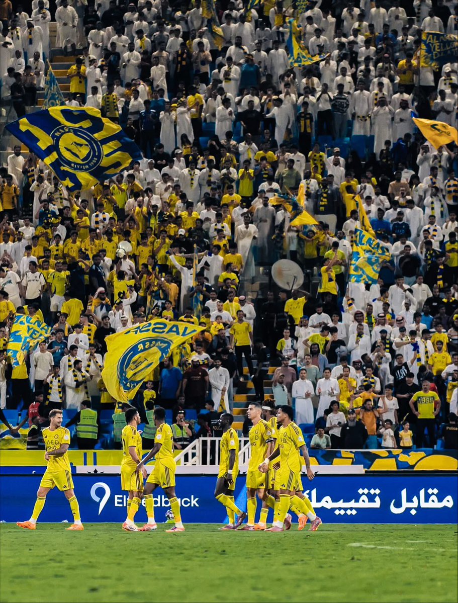 اللي مايدخن كتفه عند #النصر لايشجعه 
واللي يرضى بالتجاوز على النصر لايشجعه 

🚨 النصر منذ تأسيسه هو للشجعان فقط !

اذا تعتبر النصر مجرد نادي 
حنا نعتبره حياة ..💛💙