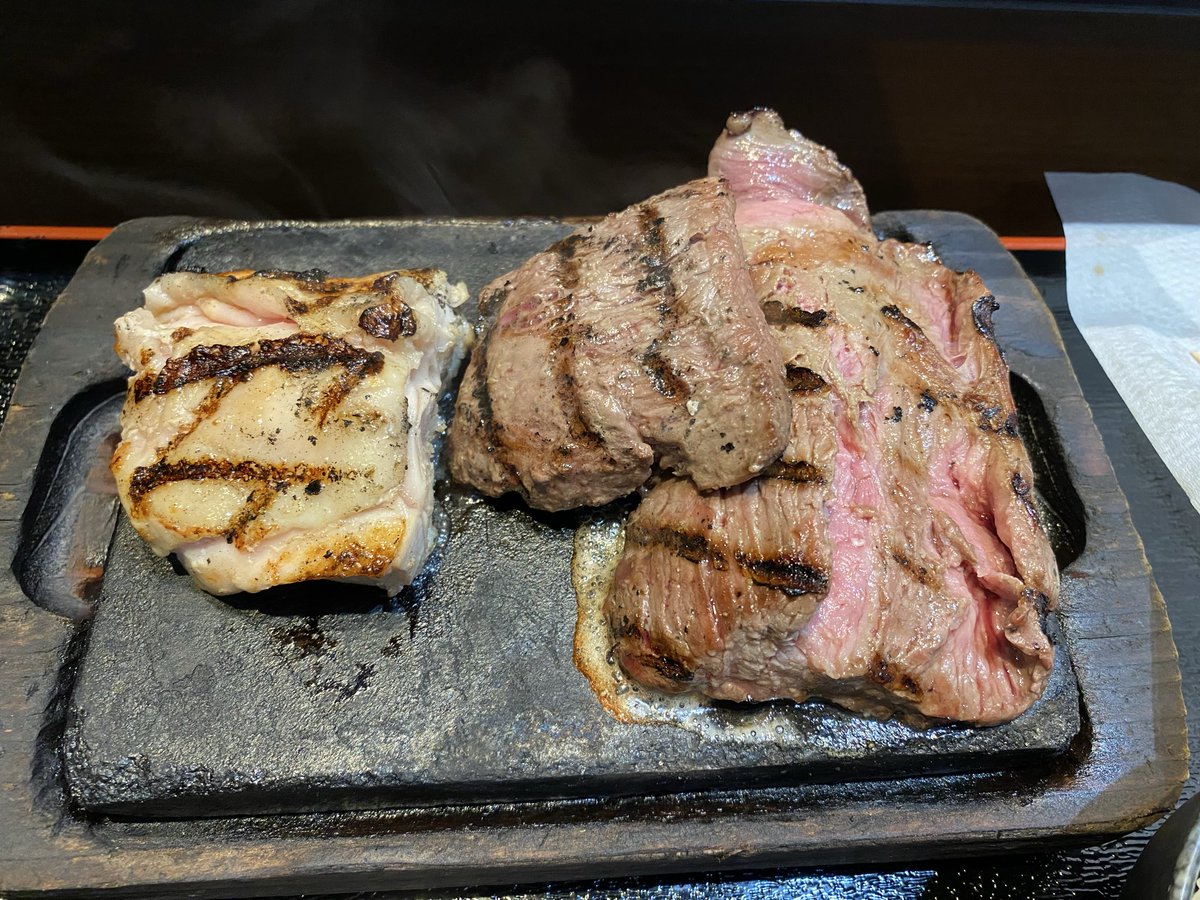 ecole_09's tweet photo. お昼に食べたお肉 https://t.co/Y1KpaVuPHa