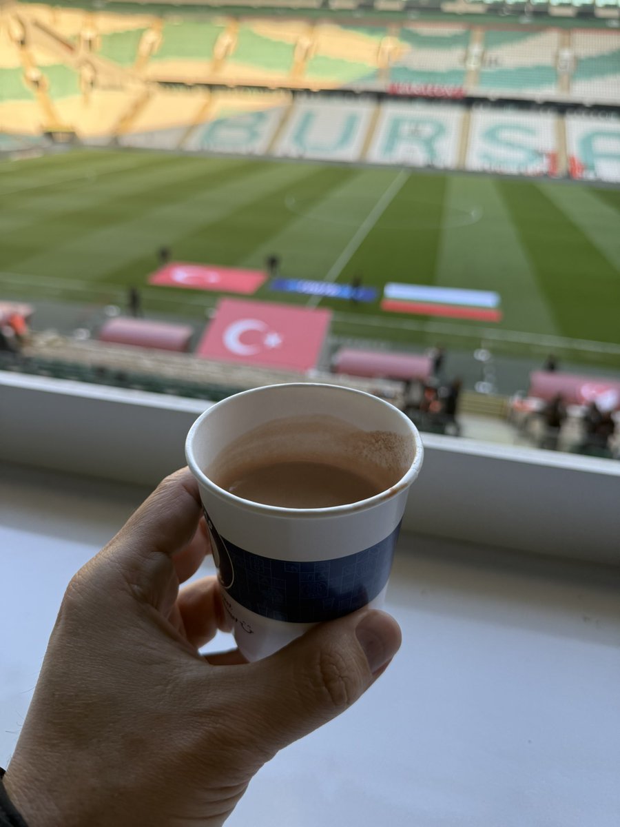 🔸Milli maç için Bursa’da 1 gün izlenimleri : 

1.Stad güzel taraftar gayet iyi her şehir böyle olmalı.(lige istanbul takımları doldurulmamalı)

2. Zeytin bahçeleri ve yeşilllikler halen mutluluk verici. 

3.İskender ve tereyağı tadı halen var ve güzel. 

🔘Buna ek olarak +3