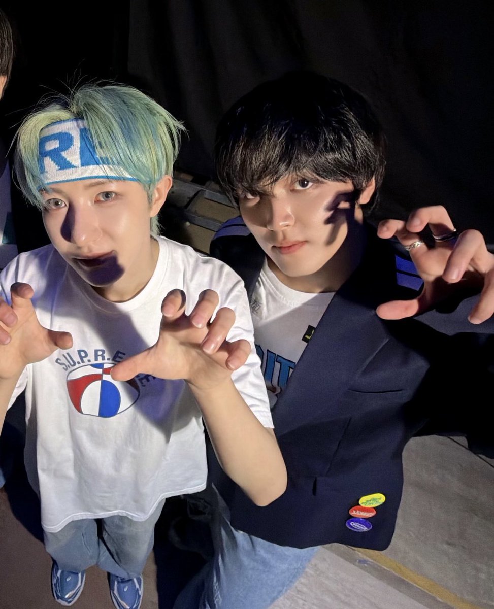 terenhyuck's tweet image. hello my jeju fam!!! 🐻🦊🐹
