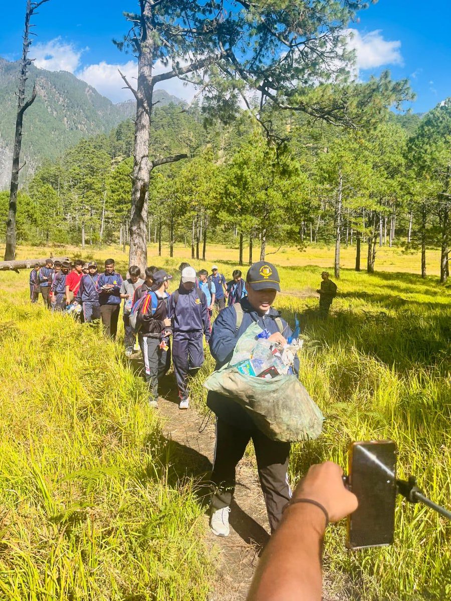 Spearcorps's tweet image. Spirited NCC cadets lit up the Vibrant Village Camp at Walong, Anjaw District, #ArunachalPradesh during a 10-day Annual Training Camp, mastering fieldcraft, weapon handling &amp;amp; leadership under the mentorship of the #IndianArmy. From Swachh Bharat drives to tree plantation, they…