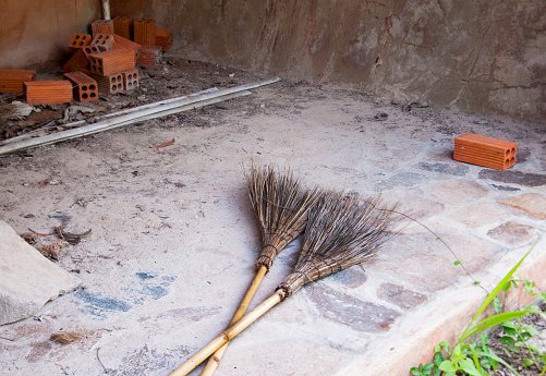 aominu711's tweet image. ほうきを放棄する