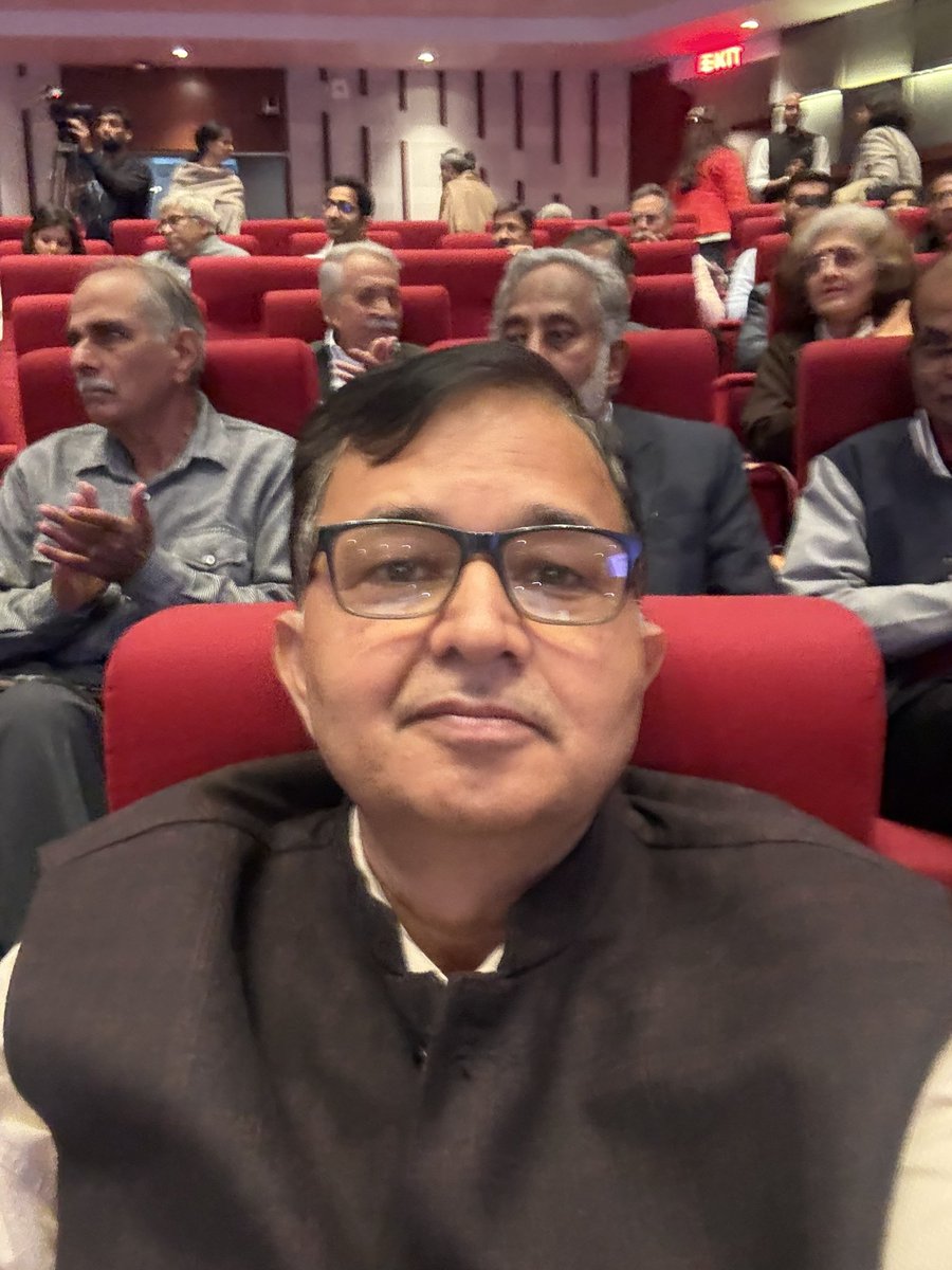 iipa9's tweet photo. किसी चराग का अपना मकाँ नहीं होता 
जहाँ भी जायेगा बस रोशनी लुटायेगा। 
#ARISE and #NoG join hand In celebration of success that goodwill of goodness can spread not like a river that flows only downwards but like a fragrance that can’t be blown away even by the wind. Talent in private sector that delivers efficiency and talent in government that can deliver scale. @nexusofgood @anilswarup58