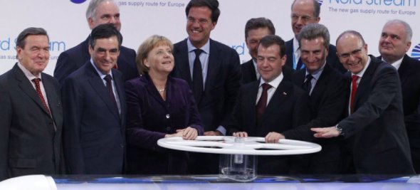 SerkanIsmail9's tweet image. I couldn't keep quiet, then...
...
The West lived so differently, then...
...
Celebrations, drinking, bearded women giving advice on the Istanbul Convention...
x.com/SerkanIsmail9/…