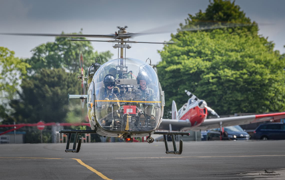 armyflying's tweet image. The @HistoricFlt  are now busy with their winter maintenance programme, so we’re taking a moment to look back at their Sioux in action earlier this year — with their Chipmunk just visible in the background.

Photo with huge thanks to Ryan Buckler #ShareYourHelicopterSnaps🚁📷