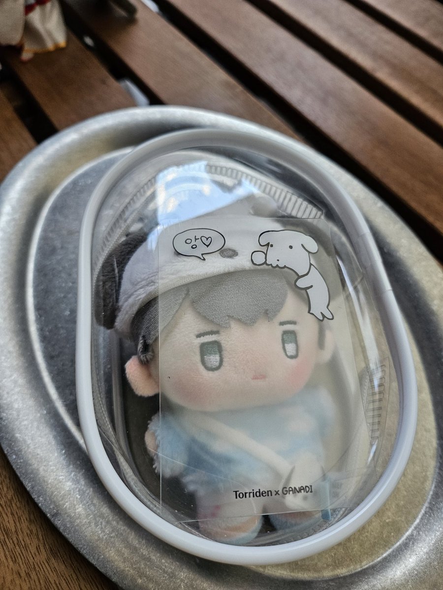 kimyongge20's tweet image. 하미니랑 외출💚🖤