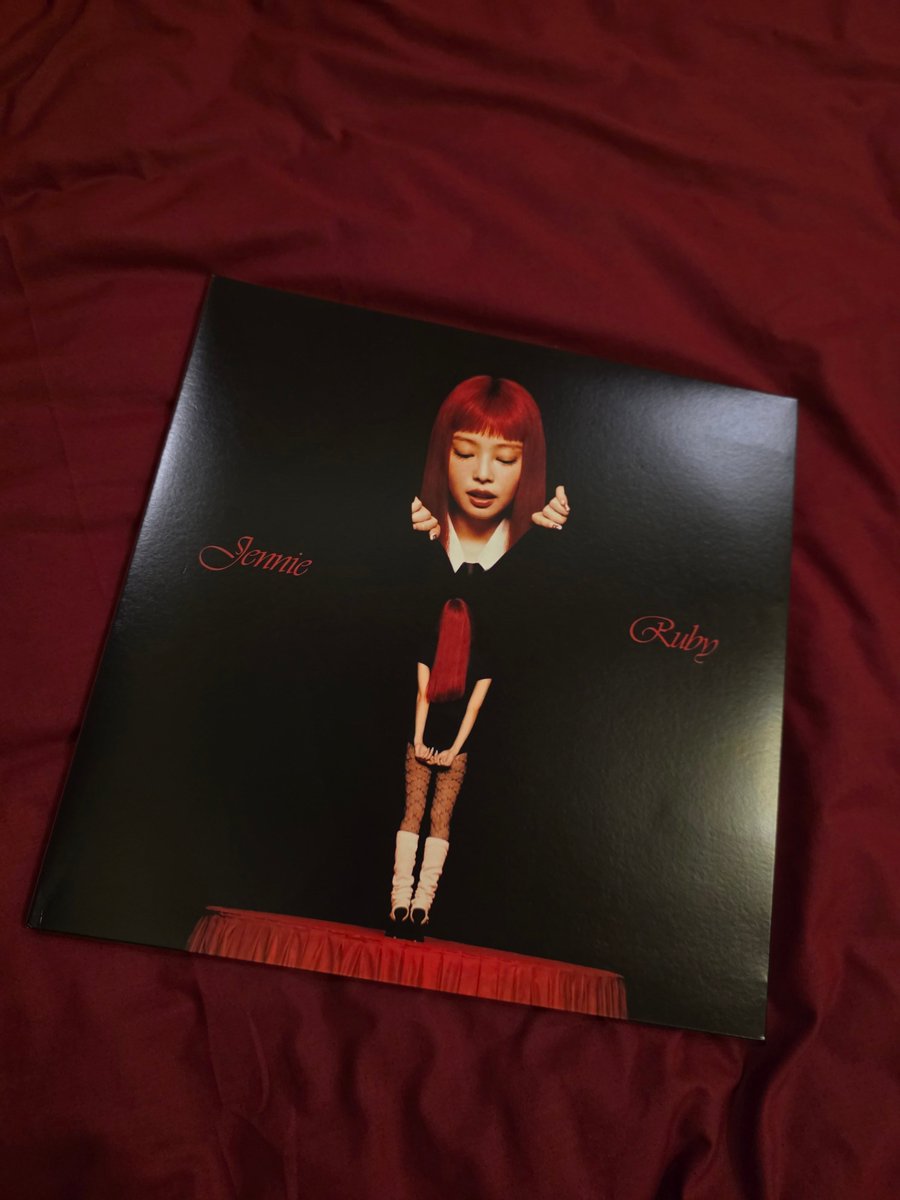 N_TaraNagelina's tweet image. My RUBY vinyl is finally here!!!🥹❤️🖤

#JENNIE #Ruby