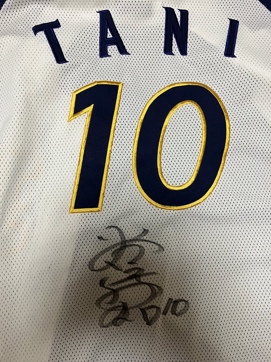 gyakusou ウィンドブレーカー 希少L トランスフォーム 21年前に初めて買ったユニフォームに、やっとサインが入りました