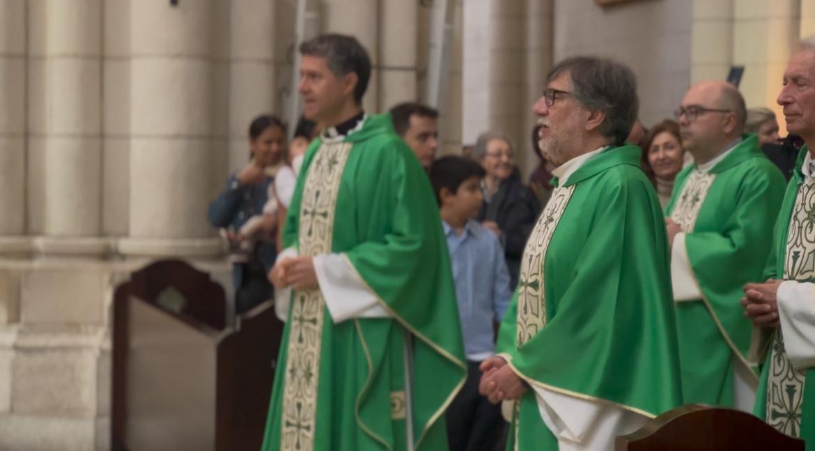 Hoy todas las personas, las que están en situación de #pobreza y las que no, nos ponemos en manos del Señor, porque todas las personas estamos necesitadas de amor, caridad y #esperanza. IX #JornadaMundialPobres