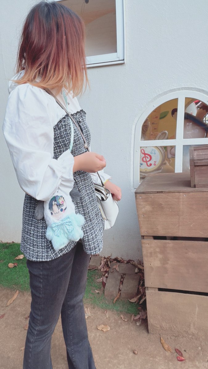 シルバニアパーク楽しかった〜でも私のハイライトはエアーアスレチック三周させられたところですねほんと。バイキング直後これは死ぬかと思った