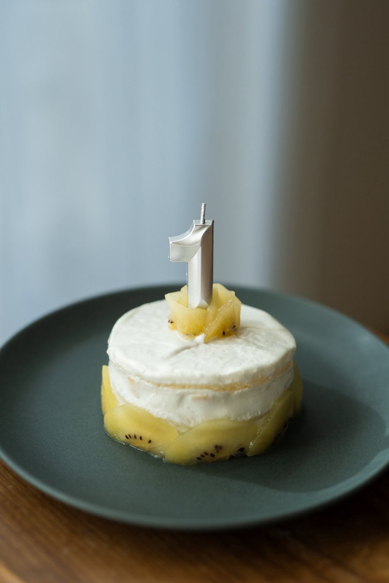 matchang000's tweet photo. 1歳の誕生日ケーキ。
スマッシュケーキを手作りした。
かわいく作れた。 https://t.co/KyB4s5joW1