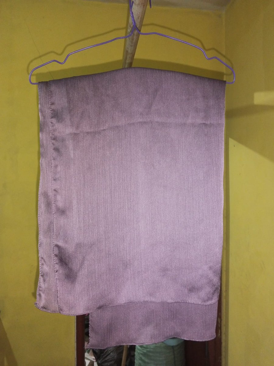 woopieeh's tweet photo. pashmina silk purple 20k https://t.co/9LFXNnQrhD