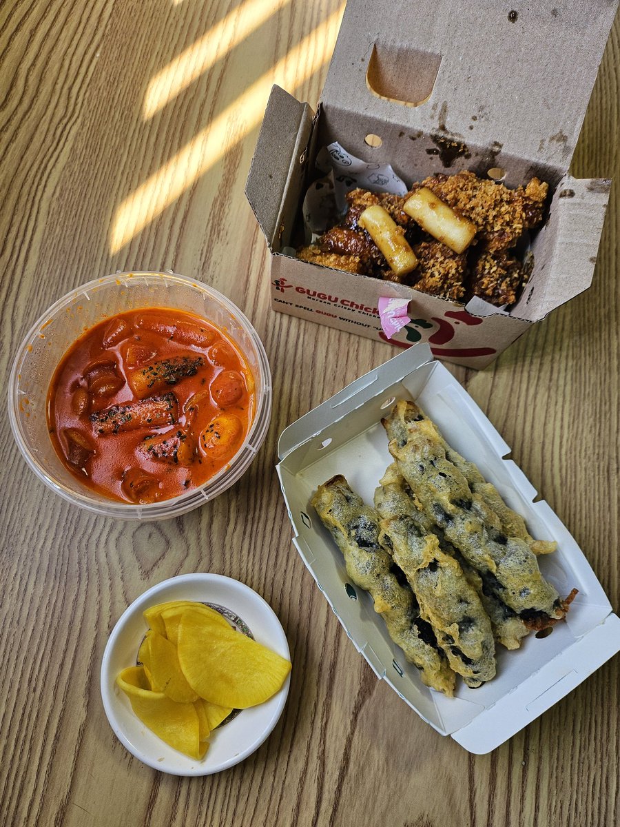 sanaqzo__'s tweet photo. โรเซ่ต๊อกของ gugu chicken นี่มัน the best จิงๆๆๆๆ https://t.co/efyc16JAqO