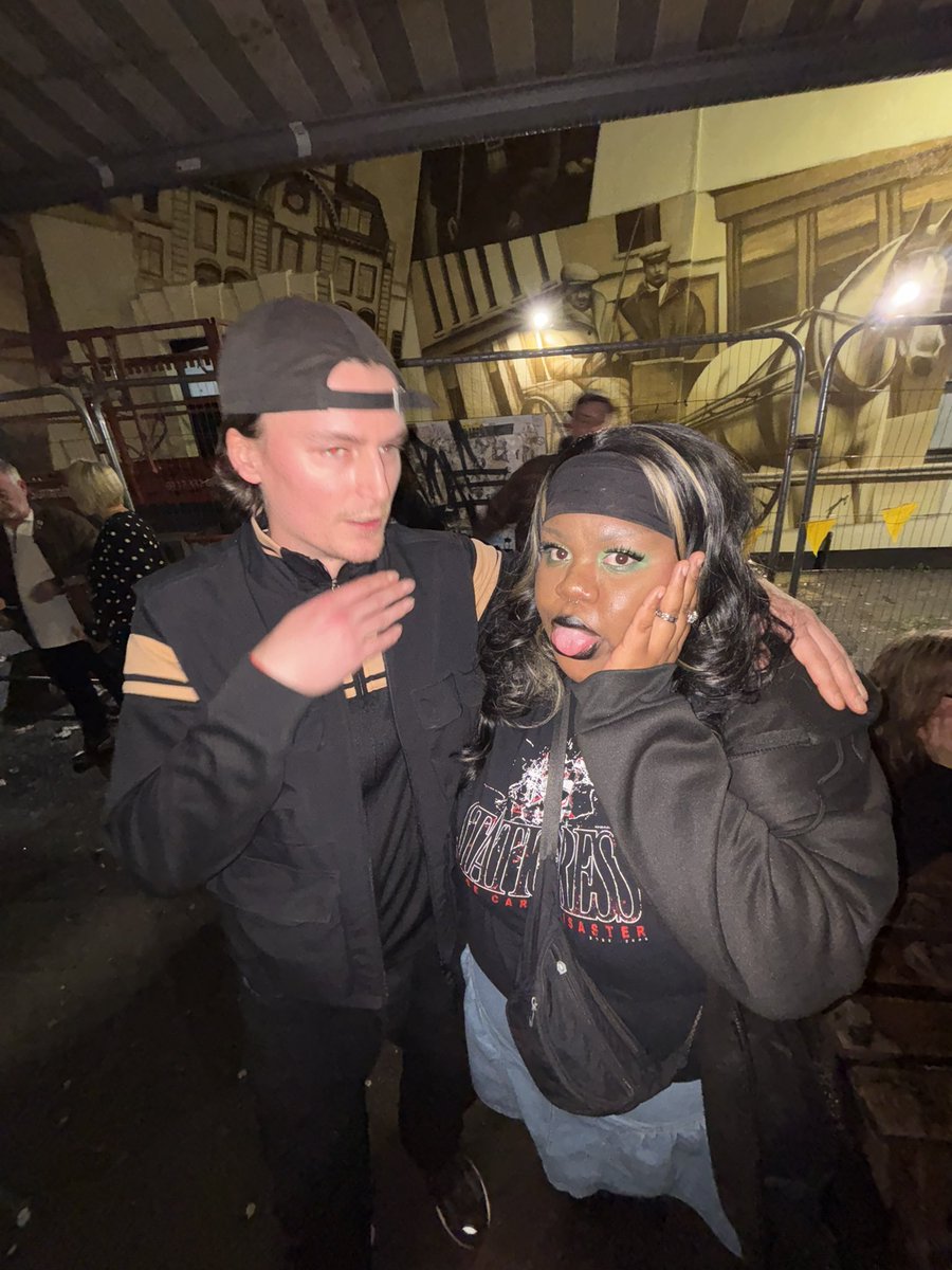 London twitter unexpectedly meeting in Bristol. Small world <a href="/g0dsh4t3/">ZEE🌟</a>