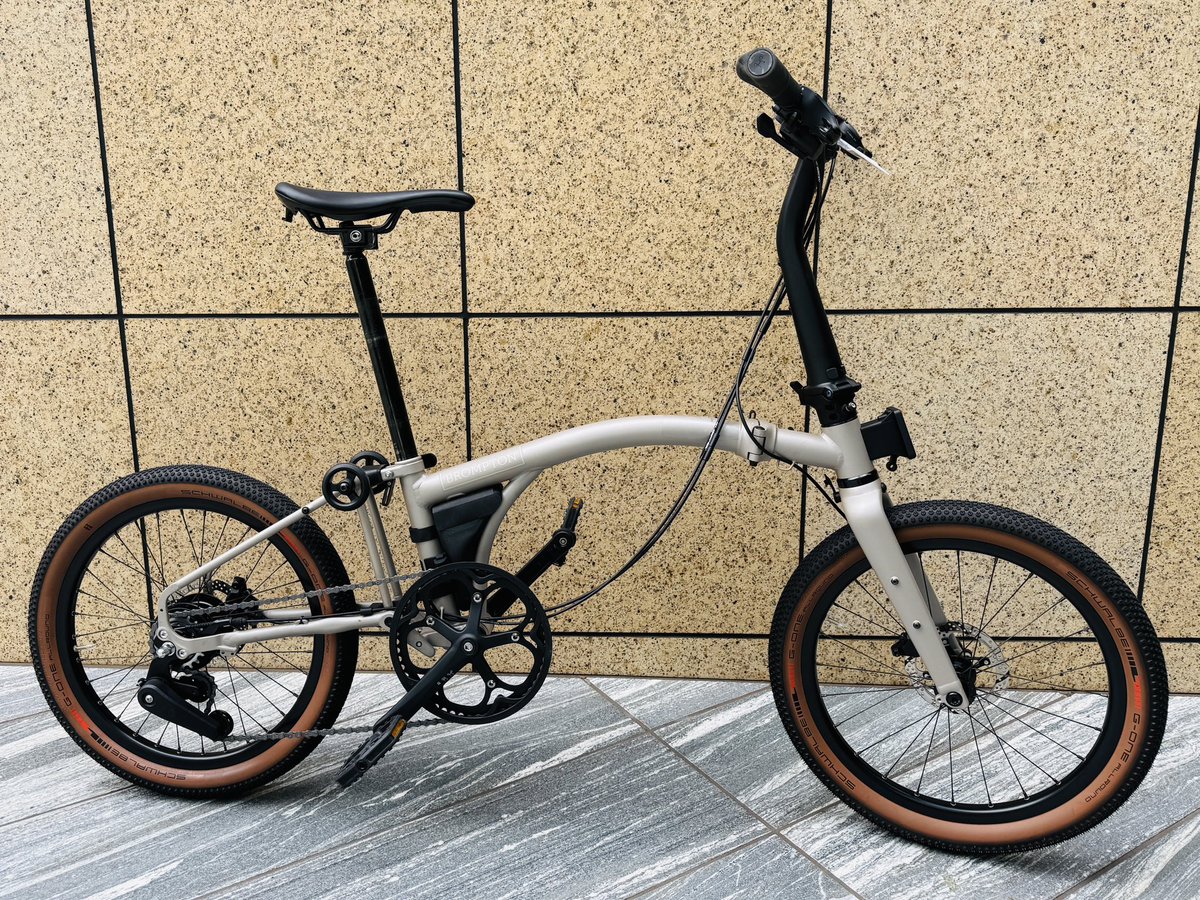 [送料込]赤の台湾ブロンプトン♪イギリスサドル♪３段変速♪ 送料込]赤の台湾ブロンプトン♪イギリスサドル♪3段変速♪ 送料込]赤