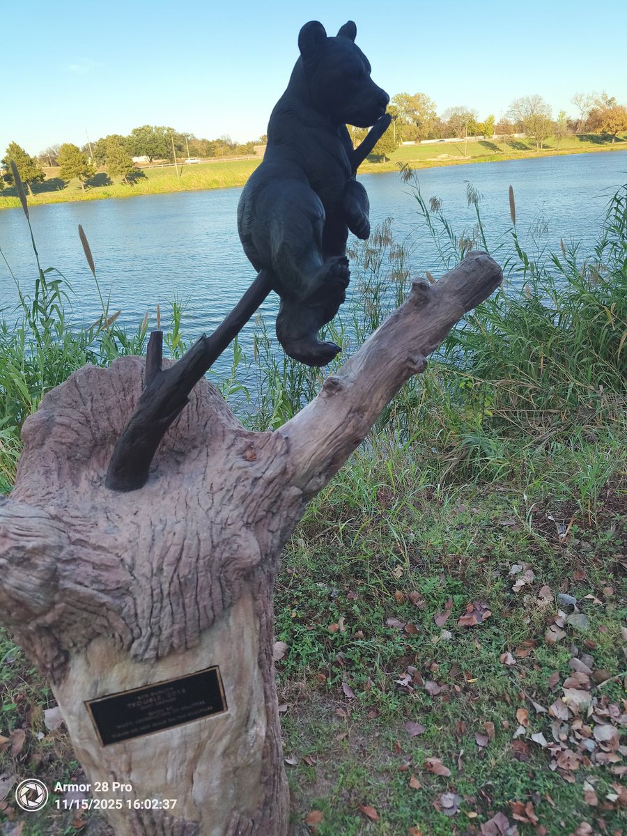 scbarbee's tweet photo. Out for a walk in #WacoTexas on the #BrazosRiver https://t.co/IgVDEgTN8g