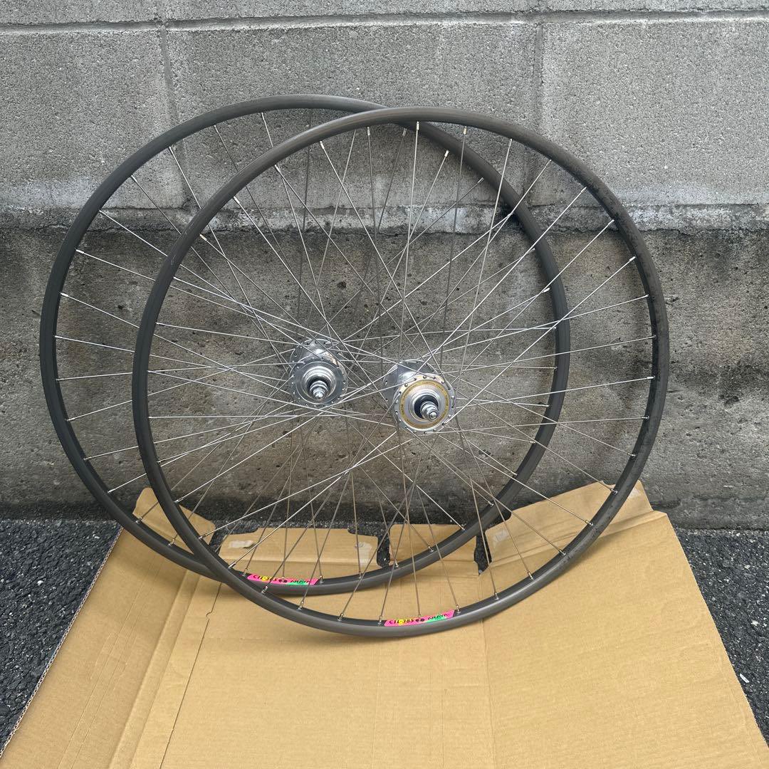 communionidn's tweet image. Track racing wheelset Araya CTL-385 rims grey/gun metal color, Suntour Superbe Pro Custom Made front hub 100mm, Gran Compe rear hub 120mm &amp;amp; Hoshi spoke 

*Unused 
Good condition 

Price: Ask 

#communion #communionidn #fnfjb